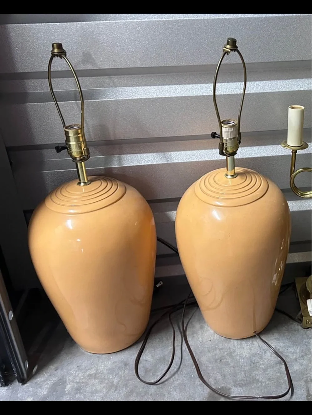 Vintage 1980s art deco Ceramic Table Lamp Pair - Peach Gloss Finish